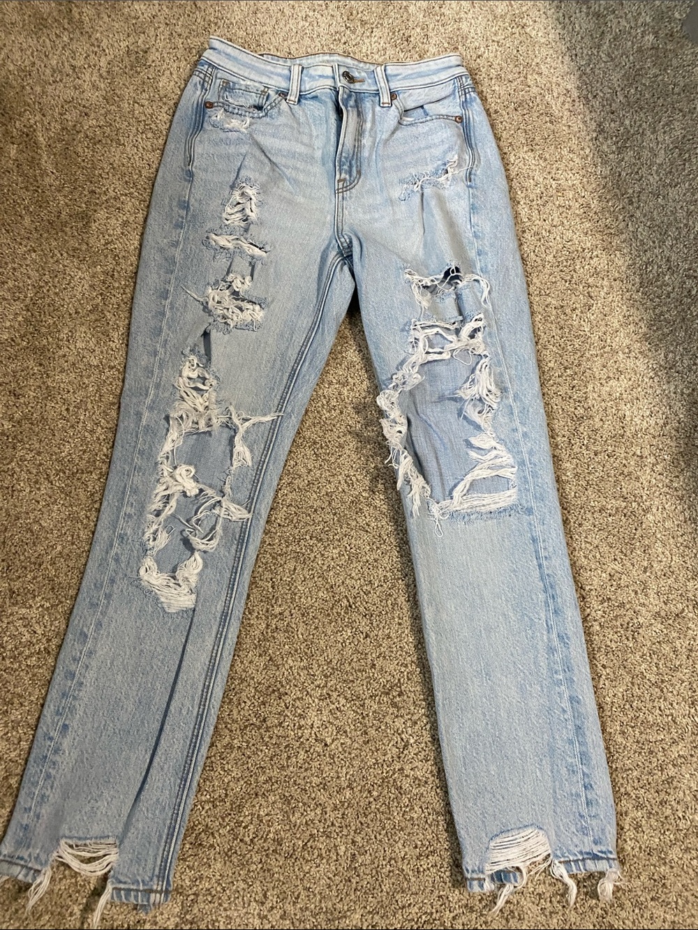 American Eagle Outfitters Light Blue Distressed Jeans